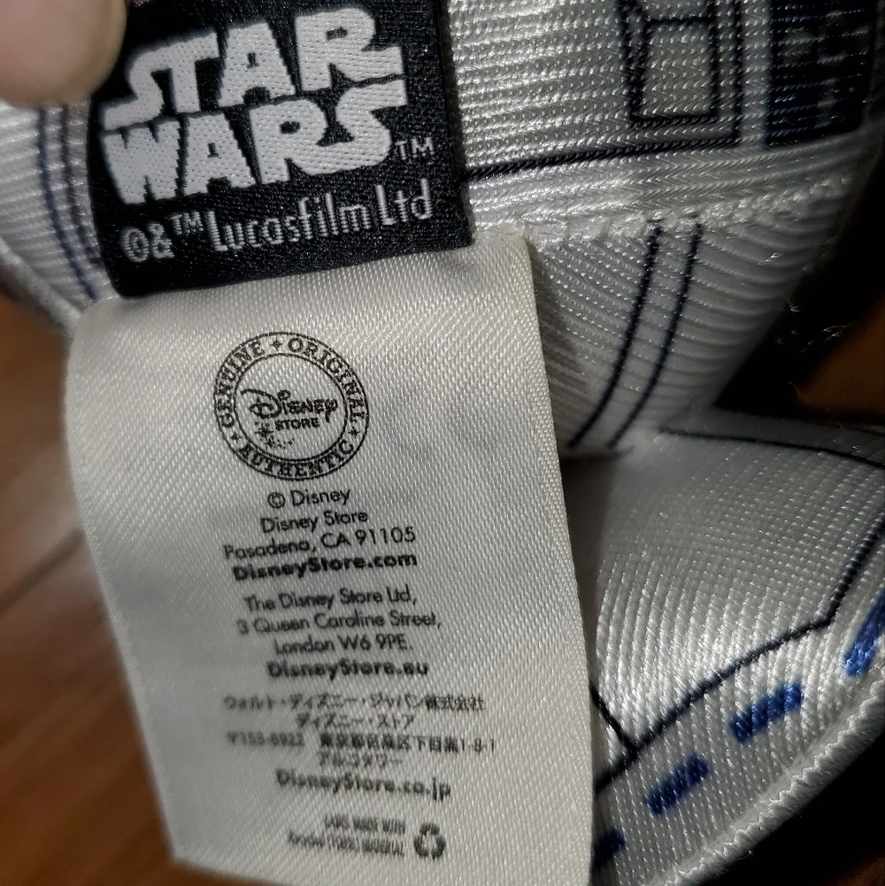 Star Wars R2-D2 Plush - Picture 2 of 8